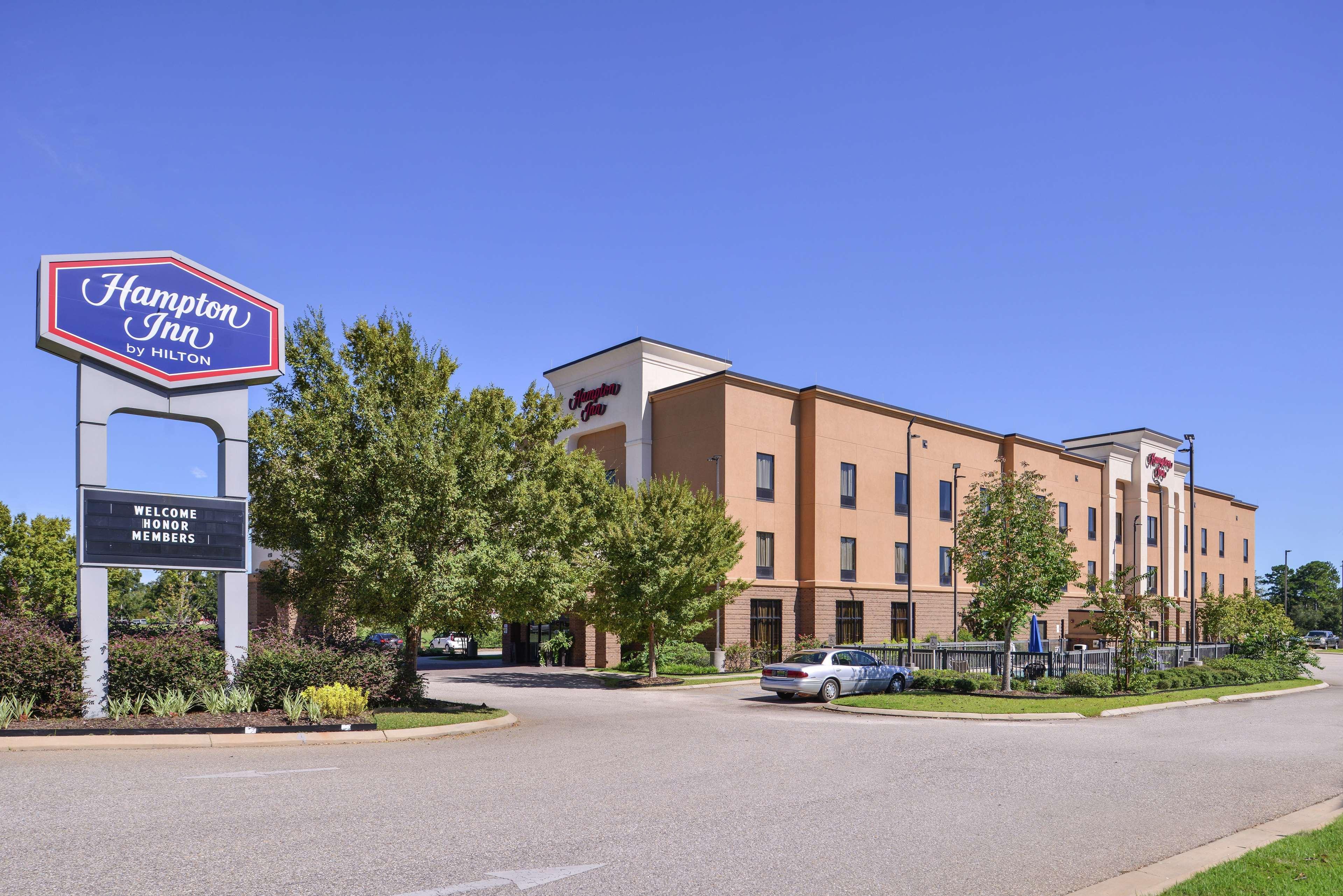 Hampton Inn Jackson-College Avenue Exterior photo